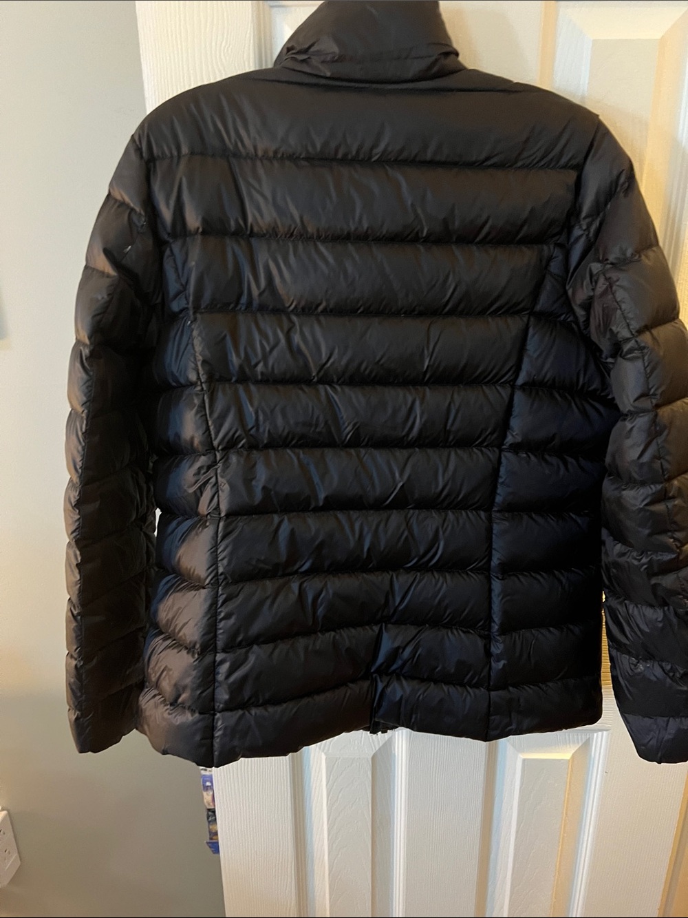 Eddie Bauer Women’s CirrusLite Black Quilted Puffer Jacket; Size Large - Picture 4 of 8